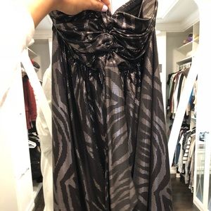 Strapless dress. Zebra print